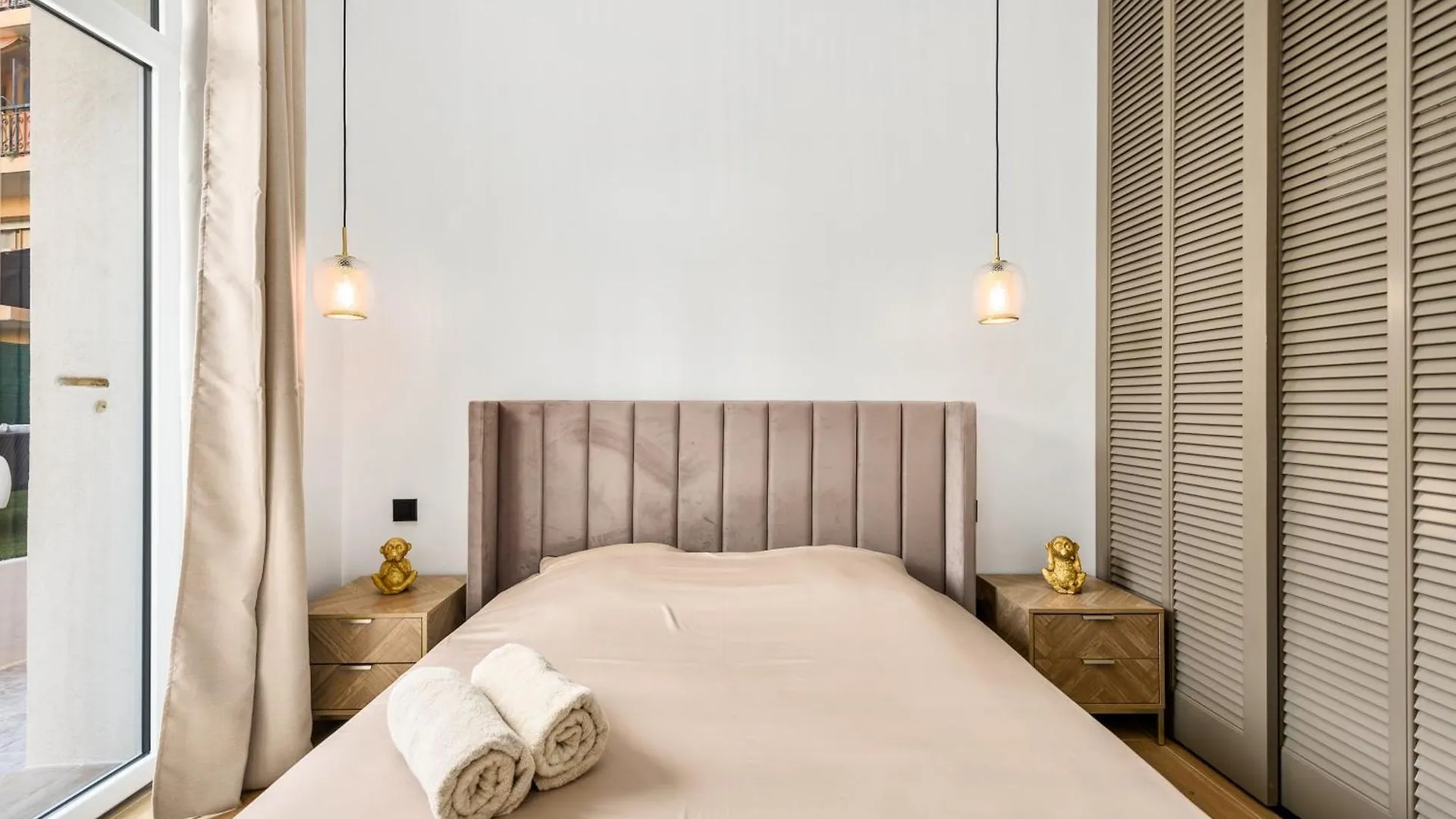 Loggias - Somptueux 4 Pieces - Parking - Terrasse - Menton Apartman 0*,  Franciaország