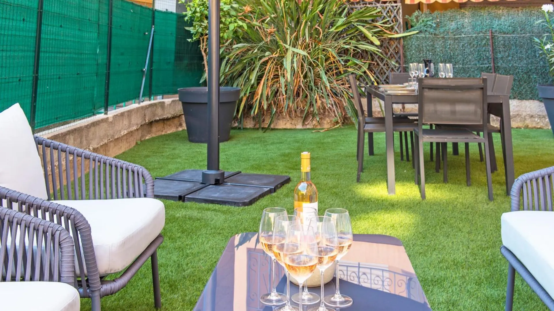 Loggias - Somptueux 4 Pieces - Parking - Terrasse - Menton Apartment