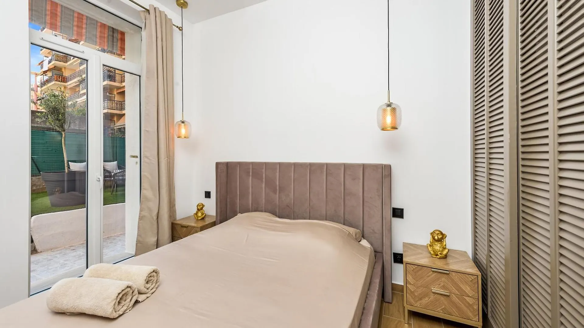 Loggias - Somptueux 4 Pieces - Parking - Terrasse - Menton Apartment 0*,  France